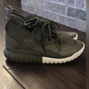 Mens Adidas sneakers